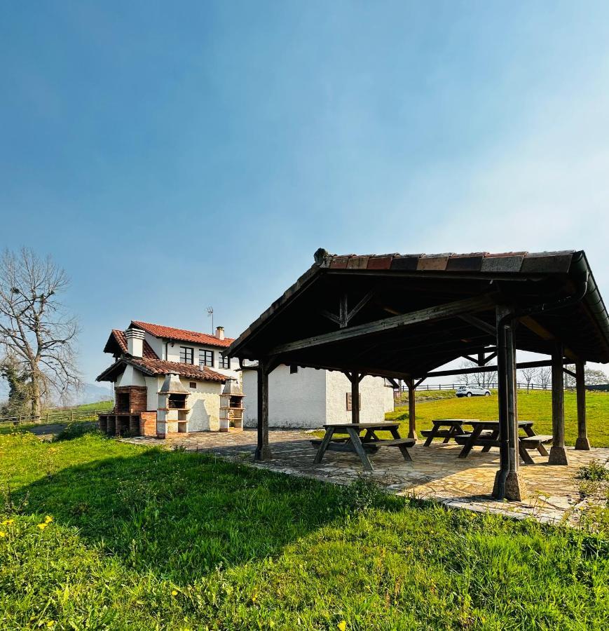 Апартаменти Casa La Maestra Арріондас Екстер'єр фото